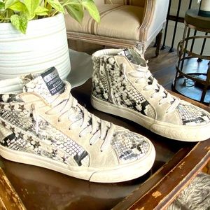 Size 10 Vintage Havana Roxanne snake